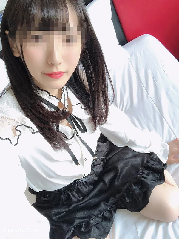 阳光美少女起来后的第一餐就是吃大肉O (1V/1G)