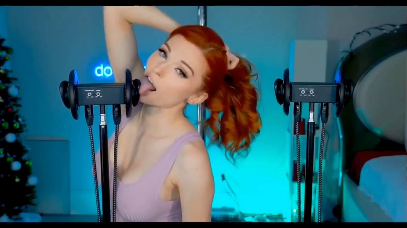 [Amouranth ASMR]硬搬油管猫咪女孩舔耳+睡衣2v350m