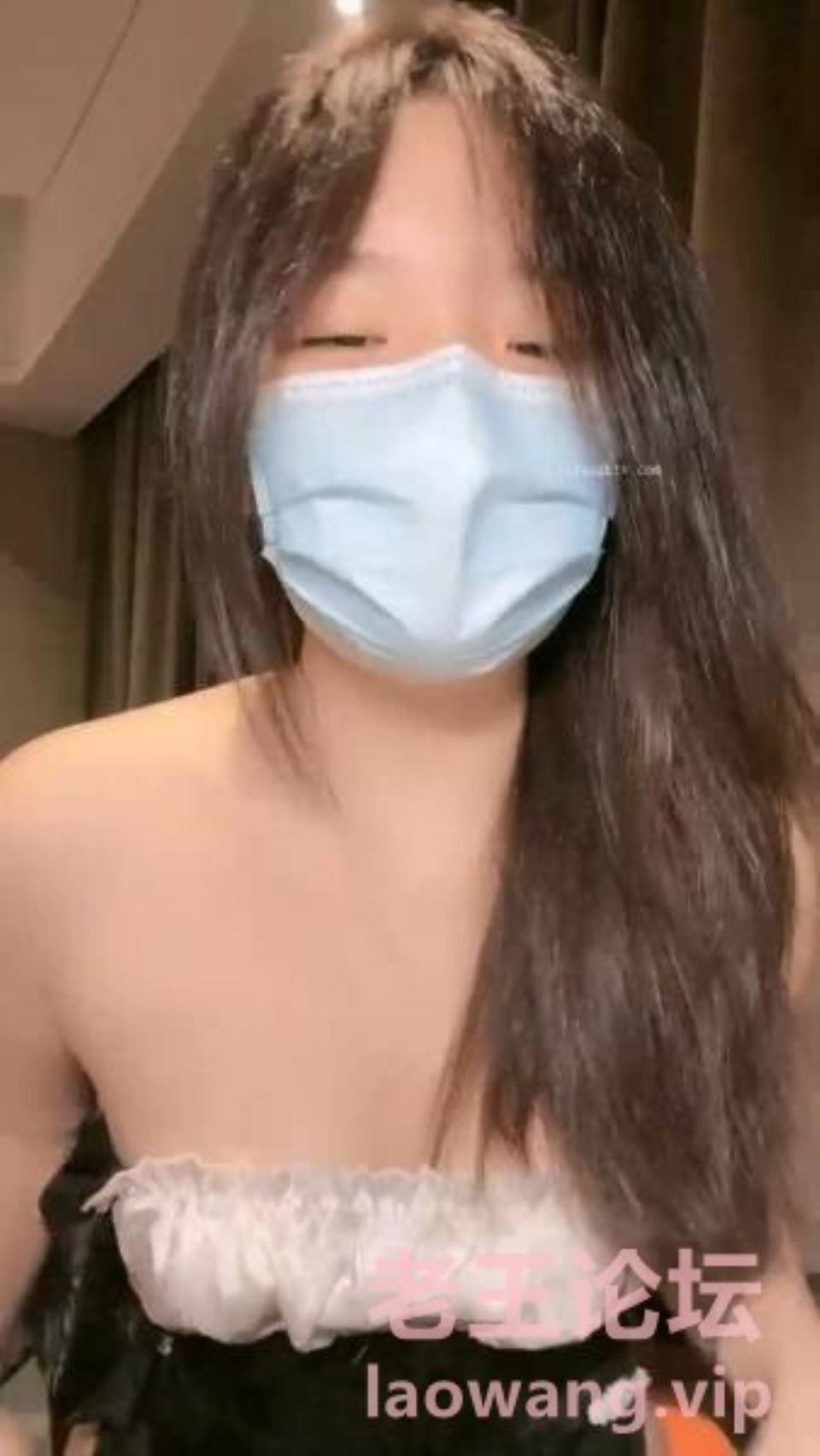 [已失效][国产主播] [转载搬运] 性感女友卧室直播自慰 [8v+2.54G][百度盘]