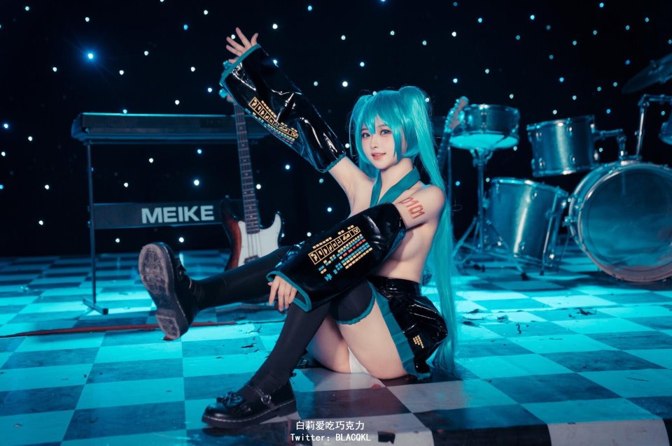 【写真】白莉爱吃巧克力  miku【102P-901M-度盘】