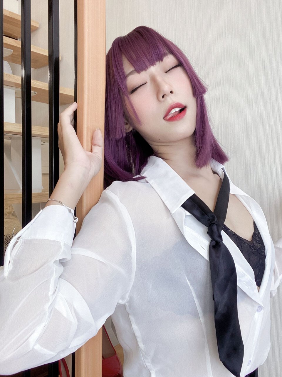 Money冷冷 网网制服[82P5V-1.44GB][百度网盘]