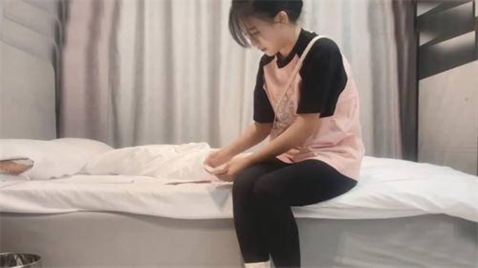 [美女] [视频分类] 王先生探花-3000约操含蓄日本妹子最后直接射到她嘴里【1V 355M BT】