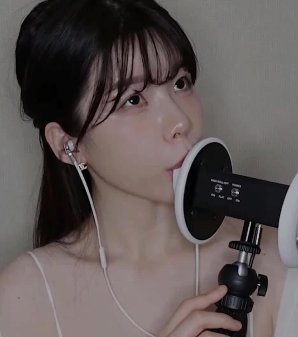 yeonchu 会员福利ASMR 舔耳口腔音