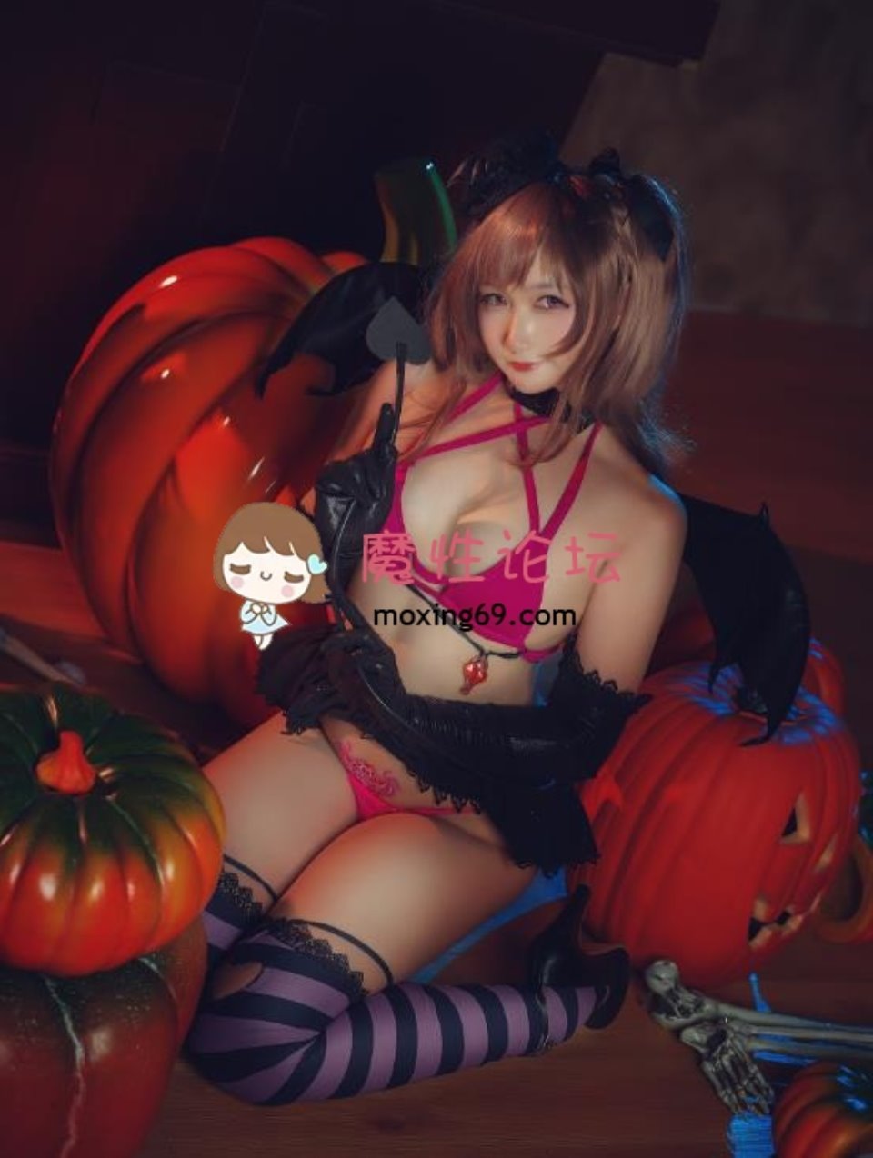 [cosplay] 麻花酱 11套合集 619P+4V-5.35G 【百度云】