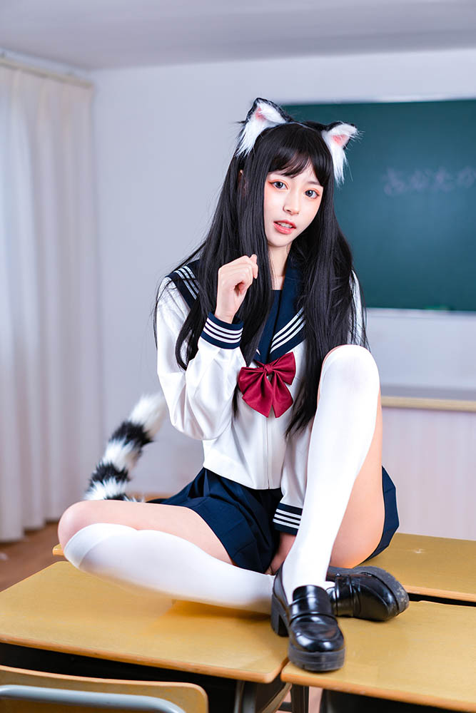 虫皿虫皿 - 猫娘jk制服 [12P][81MB百度云]