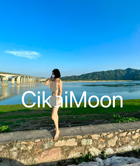 推特极品露出骚鸡-CikaiMoon-各种露出视图（126P,19v,213M）