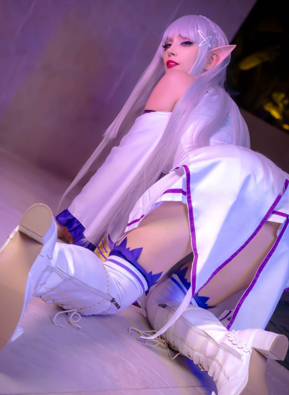 欧美极品cos小姐姐-aerytiefling-of 从零开始的异世界re zero emilia（59P,4V,1.17G）